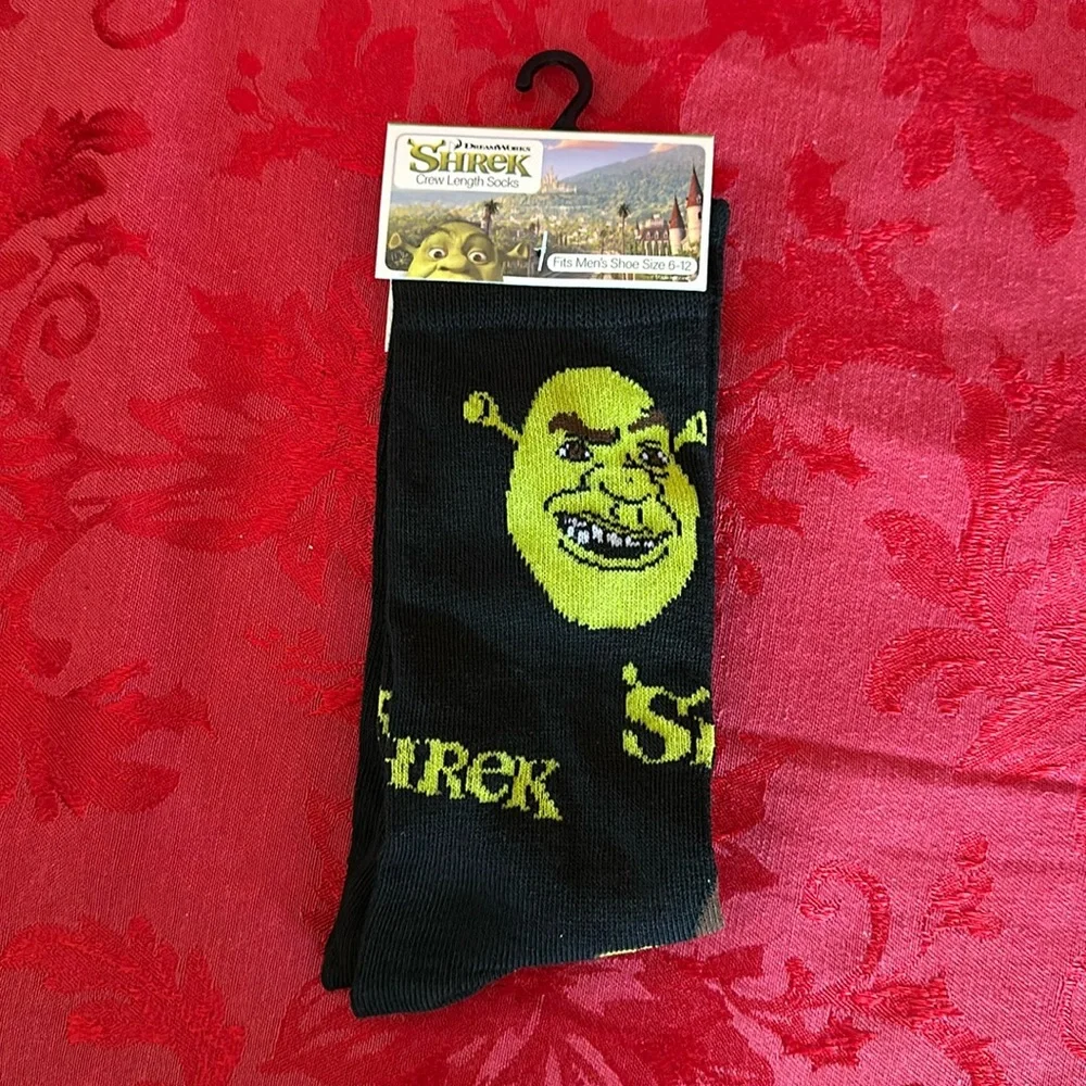 🌵3/$15 Shrek Men’s crew length socks (see description)